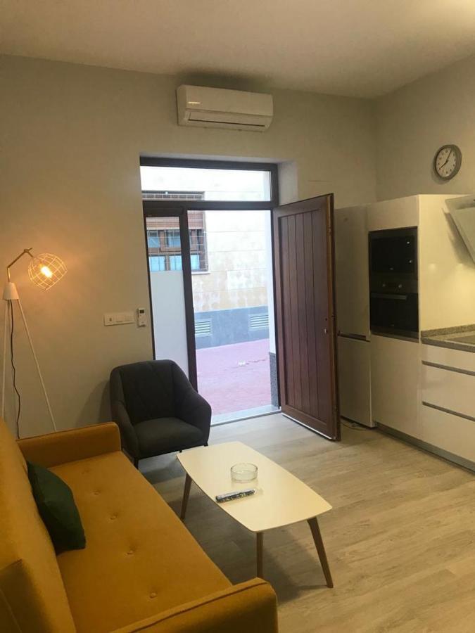 Apartamentos La Encarnacion III Лос Алказарес Экстерьер фото